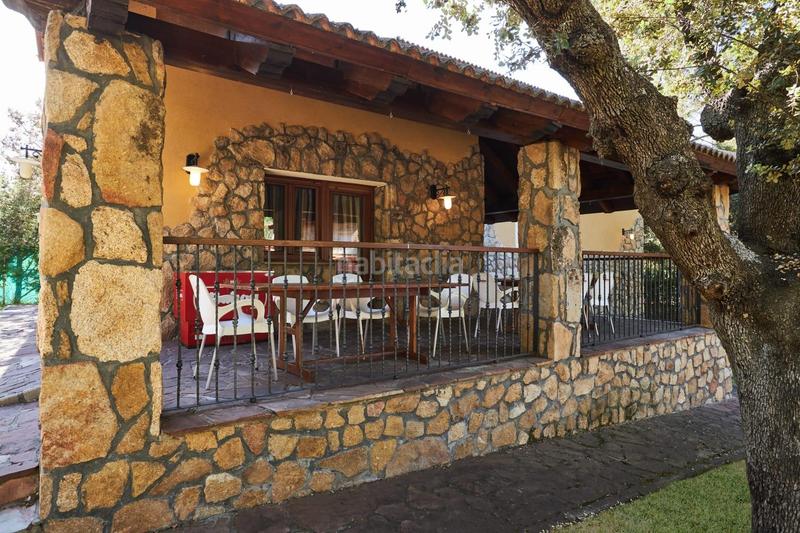 Foto b3d1a85c-8767-4ea5-a14a-5c6a036bf10c. Xalet a calle calle pico del almanzor a Peñalba de Ávila