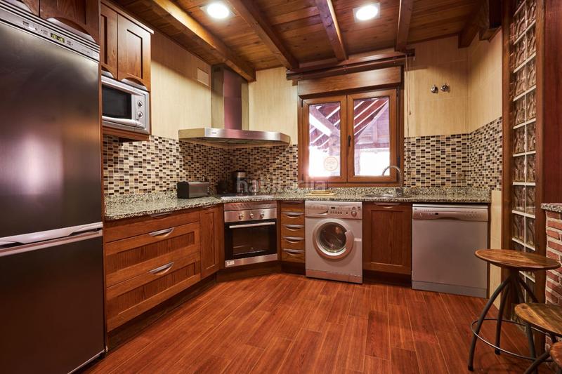 Foto d62a5c98-103e-40d9-a154-b7c4f38cc8f6. Xalet a calle calle pico del almanzor a Peñalba de Ávila