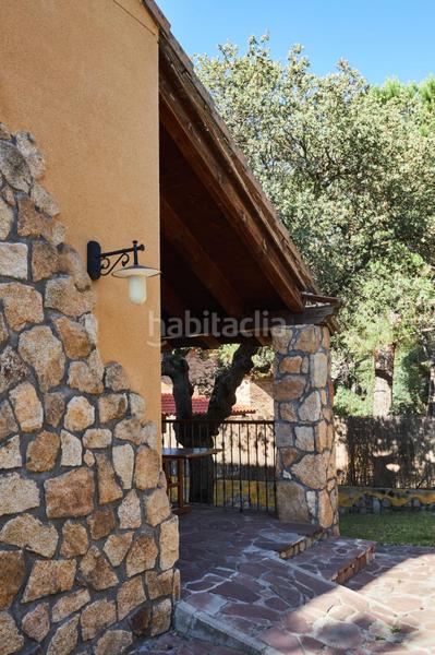 Foto fd50c15c-c1b7-4a51-9606-976095d6f506. Xalet a calle calle pico del almanzor a Peñalba de Ávila