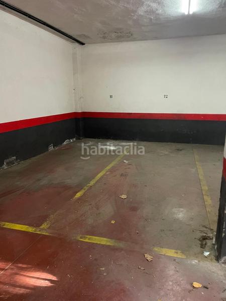 Foto b09b0033-bf36-41c6-a484-4484c94291c3. Aparcament cotxe a Centro-Manguilla Escorial (El)