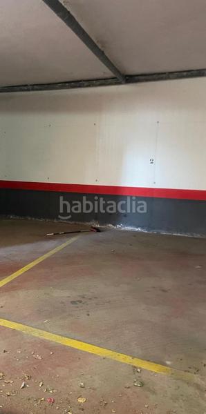 Foto f1f0c4c3-d443-41c3-9cf1-a7bca9d39094. Aparcament cotxe a Centro-Manguilla Escorial (El)