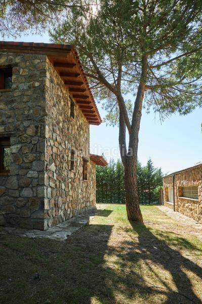 Foto 1e48f6a6-aae4-4e9a-97d7-e0628a43a315. Xalet amb aparcament piscina a Peñalba de Ávila