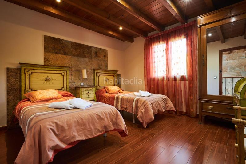 Foto 2f3fa015-d647-480f-b775-86efd6422050. Xalet amb aparcament piscina a Peñalba de Ávila