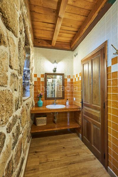 Foto eb0e0c32-82dd-41c1-85c5-9ce5b8c6c0d6. Xalet amb aparcament piscina a Peñalba de Ávila