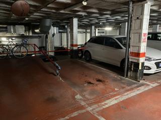 Aparcament cotxe  Calle lope de rueda. Se vende o alquila plaza de garaje en calle lope de rueda.