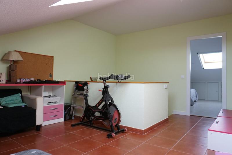 Foto 70f3bacb-5c37-49eb-9637-4513cb2cf50d. Reihenhaus mit heizung in Hervencias Altas - El Pinar Ávila