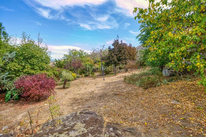 Foto d453df24-7de3-48c9-9181-5c125bdcd3fc. Chalet dans fontenebro 176 dans Fontenebro-Altavista Collado Villalba