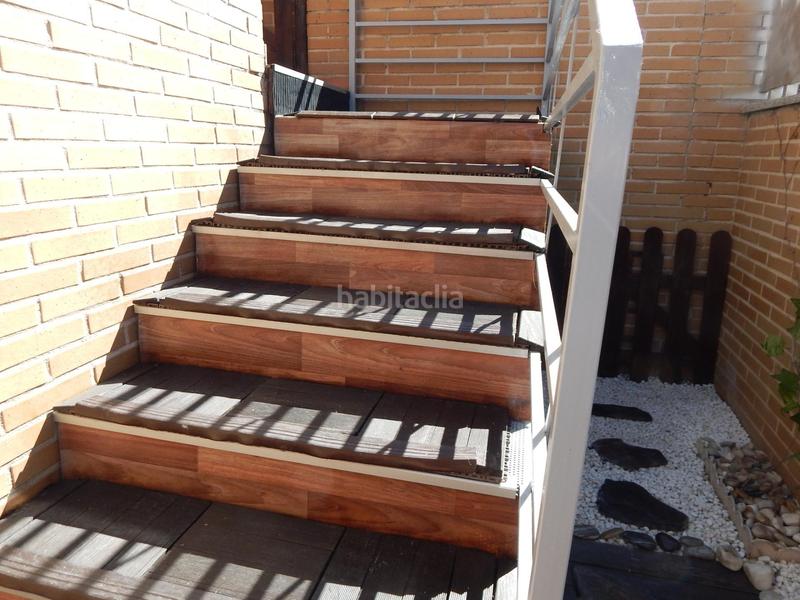 Foto 25b3531f-6f51-4699-8e9d-0c6bd661e837. Affitto chalet in calle de abdalá 'el rico' 13 in Ávila