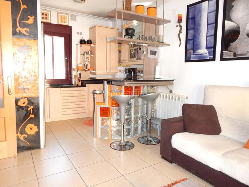 Foto 732ada7f-c673-49cd-aab2-2ac01624cfc1. Lloguer xalet a calle de abdalá 'el rico' 13 a Sur Ávila