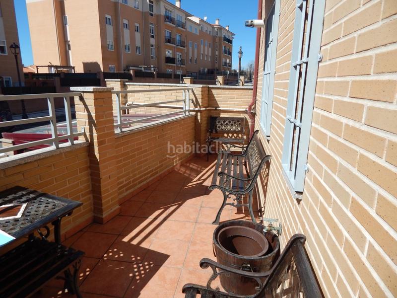 Foto 51a1c62b-1606-4f42-b195-80f4f7453238. Miete chalet in calle de abdalá 'el rico' 13 in Sur Ávila