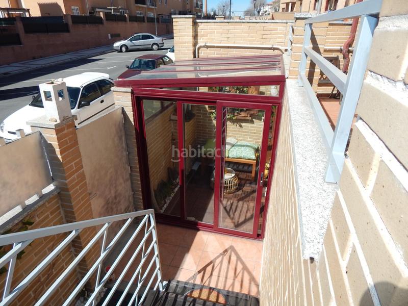 Foto a5603f5c-acd7-4df6-9c48-ca470e99e2a7. Miete chalet in calle de abdalá 'el rico' 13 in Sur Ávila