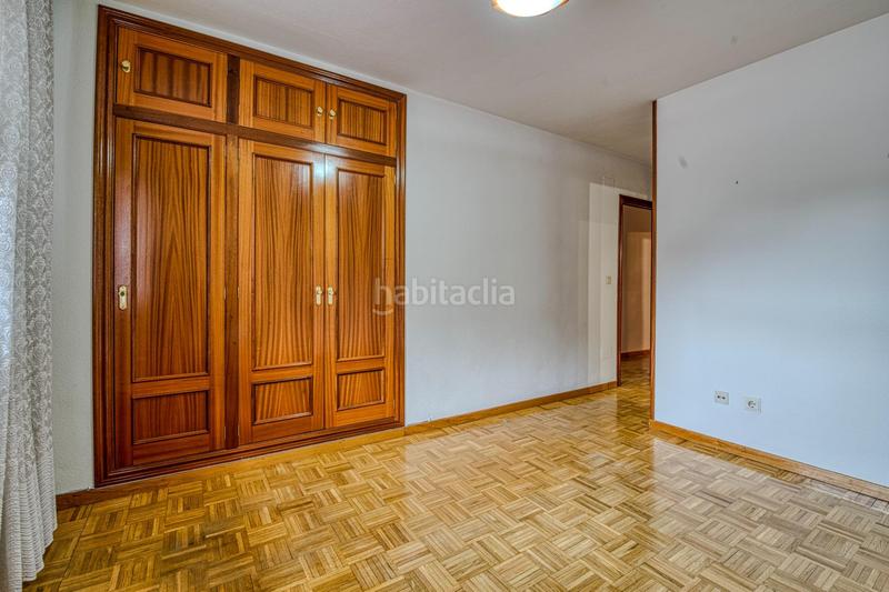 Foto 18fe09ad-6e9c-47a0-9aa6-f08ad8337190. Planta baixa amb calefacció aparcament a Sónsoles Ávila