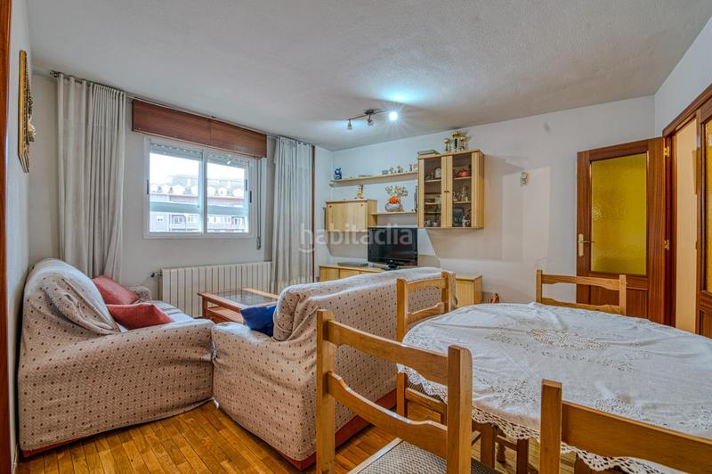 Foto 2c3fbc4b-7db6-4571-acbe-636b30da9ee1. Planta baixa amb calefacció aparcament a Sónsoles Ávila