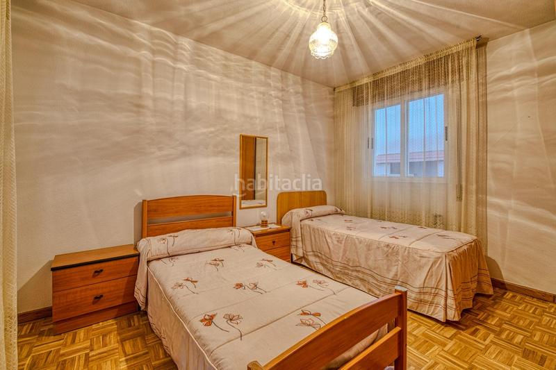 Foto 637f91cc-40d9-4195-a3c5-f697e8b083d5. Planta baixa amb calefacció aparcament a Sónsoles Ávila