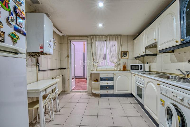 Foto 64c39d97-002b-45d2-81bb-42d095b0afde. Planta baixa amb calefacció aparcament a Sónsoles Ávila