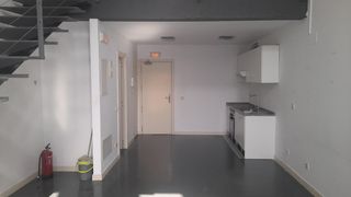 Miete Büro in Miguel yuste 29. Empieza tu nuevo proyecto empresarial en esta magnifica oficina