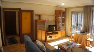 Flat in Calle de nuestra señora de sonsoles 74. Piso en venta con tres habitaciones, dos baños,  garaje y traste