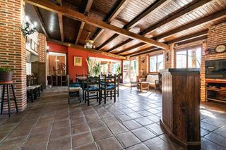 Chalet en Poligono 1. Venta de exclusivo chalet, tornadizos
