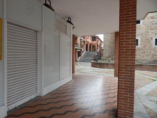 Local Comercial en Calle Calle del Jardín del Recreo 2
