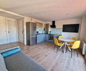 Rent Flat in Calle dean castor robledo 7. Alquiler por habitaciones calle dean castor robledo 3, avila