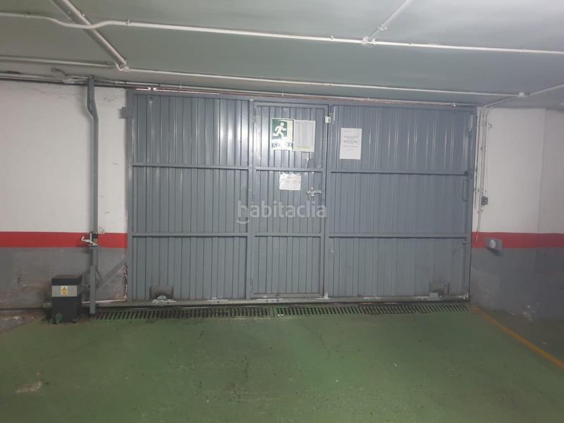 Foto f43d98ff-e1b2-4ea5-859d-82d42f3f7a62. Miete autoparkplatz in calle calle del capitán peñas 29 in Ávila