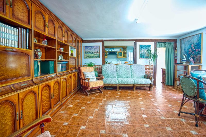 Foto 7a148a00-a2d3-4c07-9e48-78a04e516049. Chalet in calle de las prolesiones in Zona Rural Ávila