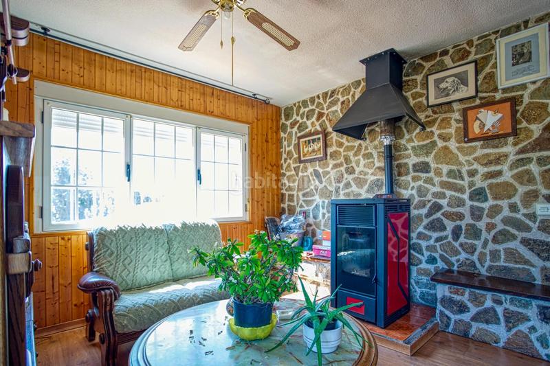 Foto e54a7762-afd1-4807-8068-c76f508e7d4c. Chalet in calle de las prolesiones in Zona Rural Ávila