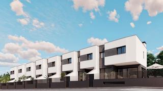Casa aparellada a Calle de la luz 26. Residencial villaluz