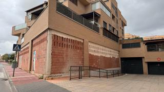 Location Local commercial à Calle pedaneo juan moreno 3. Bajo comercial en santo angel , murcia