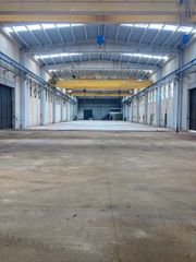 Miete Fabrikhalle  Poligono la serra. Nave industrial de gran capacidad en polígono la serra – lliçà d