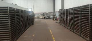 Lloguer Nau industrial a Espai Tolra - Els Pedrissos - Can Carner. Diafana