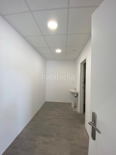 Foto 5f4cb300-78d0-45ba-9bb7-9769929886d2. Affitto capannone industriale in Santa Perpètua de Mogoda