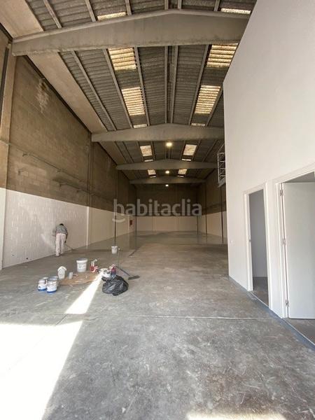 Foto adcc5a77-bdf7-4b88-ac7a-a1b1fda3f585. Affitto capannone industriale in Santa Perpètua de Mogoda