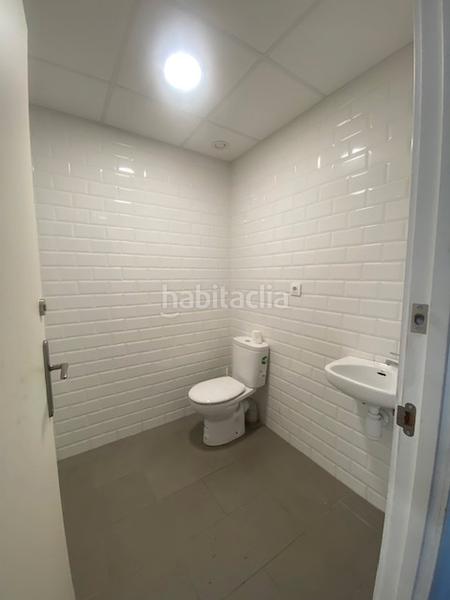 Foto e3a0105a-6147-4589-84f1-bee5a63eb9aa. Affitto capannone industriale in Santa Perpètua de Mogoda