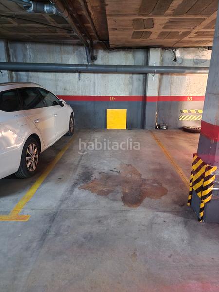 Foto 0508dc3a-228a-4e5e-a147-bc0577b8d831. Parking coche parking en venta en Llagosta (La)