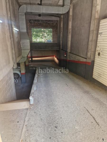 Foto d3f35932-3e51-4e8b-b907-0145804b44b6. Parking coche parking en venta en Llagosta (La)