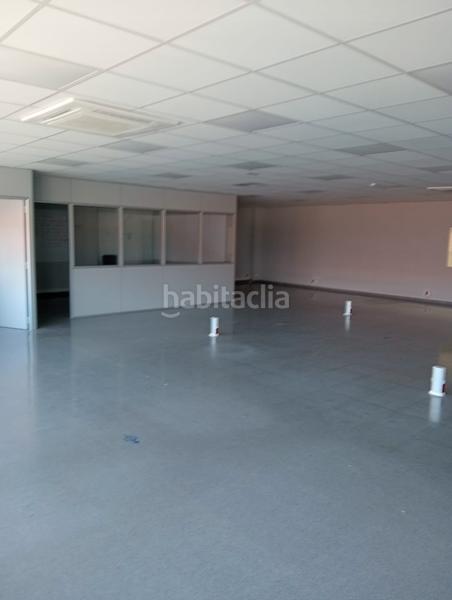 Foto 3ed2b10f-04d0-4ece-bfbb-a77eac431bfb. Industrial building in Polinyà