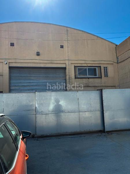 Foto b7d9f466-f3e0-4cb2-bf56-71af3a55f1c6. Affitto capannone industriale in Santa Perpètua de Mogoda