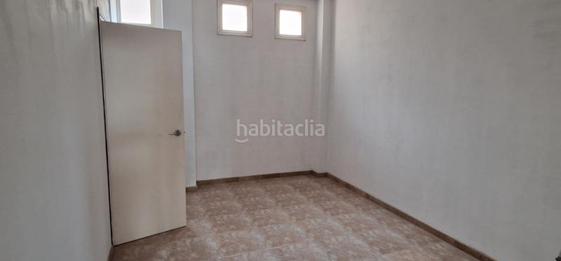 Foto 1b291d75-fb0d-4069-bc2a-cc4554136bb3. Affitto locale commerciale in Llagosta (La)