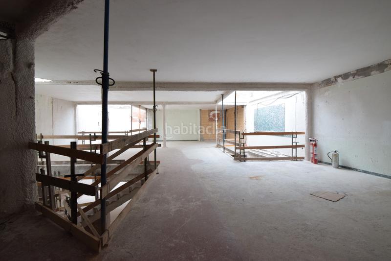 Foto 41e6fa04-c188-4762-9a02-1bd3fa2ac3e2. Lloguer local comercial a Centre Sabadell