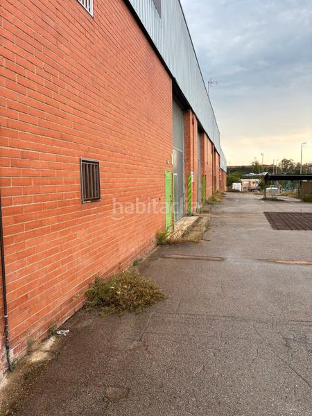 Foto 755bf643-a839-4a79-bbd3-7236129331c1. Rent industrial building in Polinyà