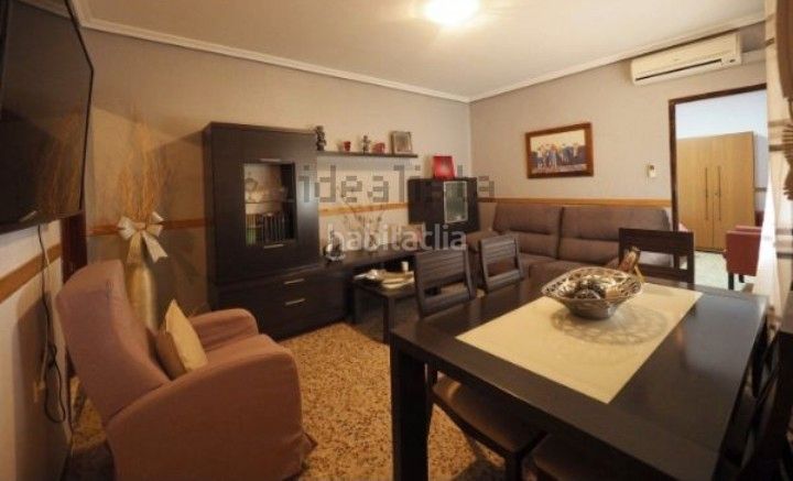 Foto 9969ba1f-6313-40bc-a1c7-61285d145f6b. Casa amb calefacció aparcament a Tomelloso