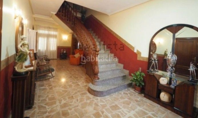 Foto c3865a54-cc91-4192-b442-809b9841f587. Casa amb calefacció aparcament a Tomelloso