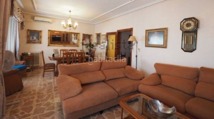 Foto d459c0a8-2716-428b-abe2-daf9ee3217a3. Casa amb calefacció aparcament a Tomelloso