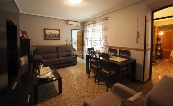 Foto d88946a9-19cb-44fc-bdd4-e403d7077029. Casa amb calefacció aparcament a Tomelloso