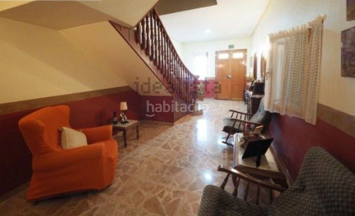 Foto e061a3f0-4996-4f5d-9b37-91224d98d46f. Casa amb calefacció aparcament a Tomelloso