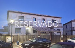 Reihenhaus in Villaluenga de la Sagra. Chalet adosado en villaluenga de la sagra