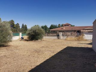 Terreny residencial en Burguillos de Toledo. Terreno en venta en urbanizacion sierra de burguillos