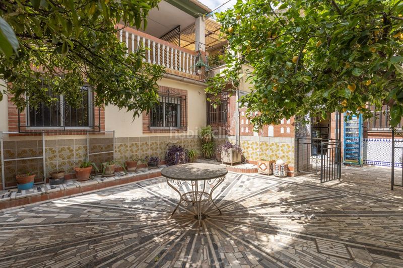 Foto 3a0822c2-5606-4898-9b4d-84889cfa986d. Casa amb aparcament a San Miguel Armilla