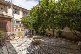 Casa in San Miguel. Gran oportunidad espacio, luz y confort en el corazón de armilla